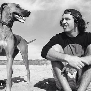 Meet your Posher, Dickie